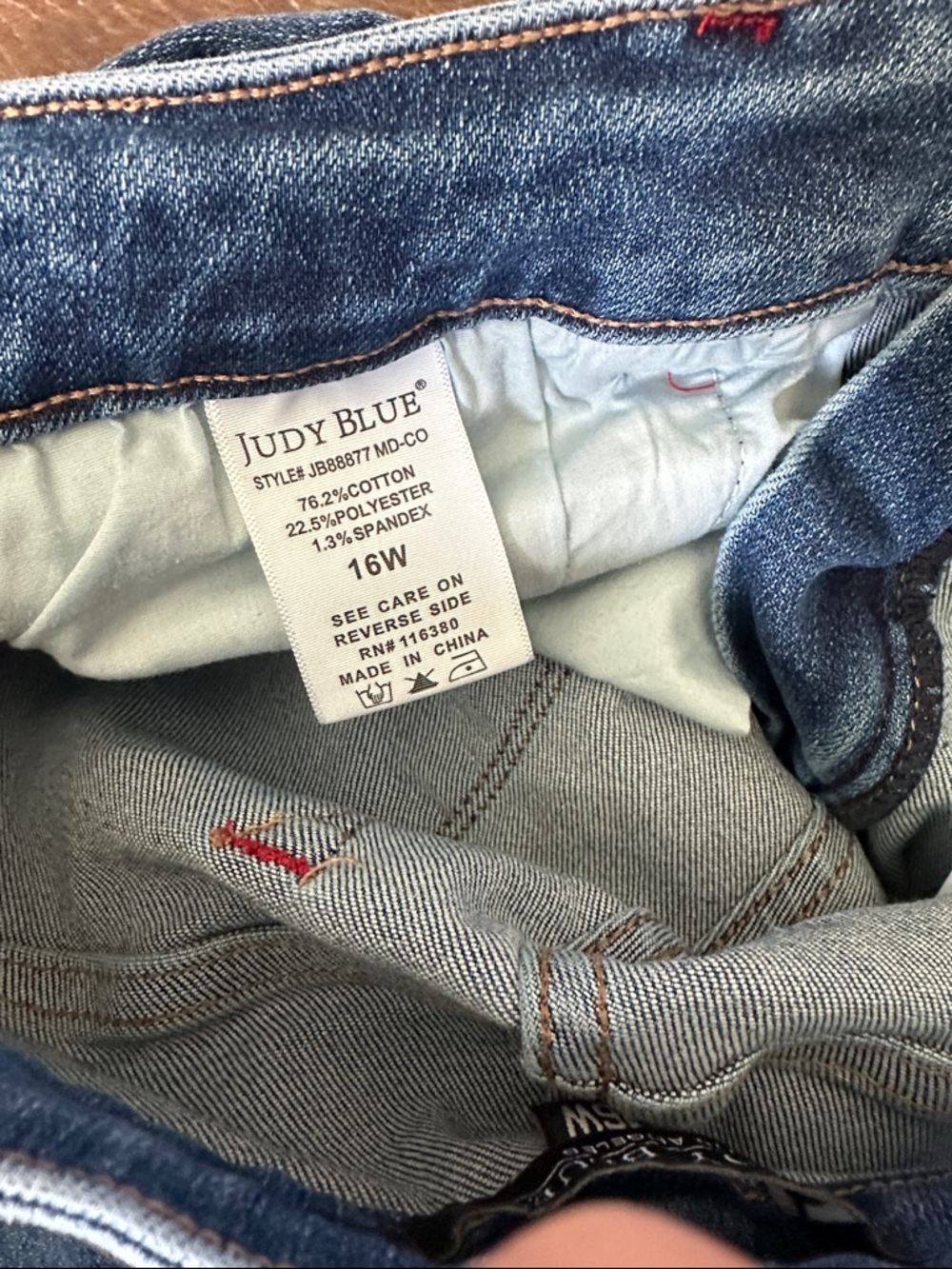 Judy Blue Blue Jeans with Red Leather Patch - Picture 3 of 3